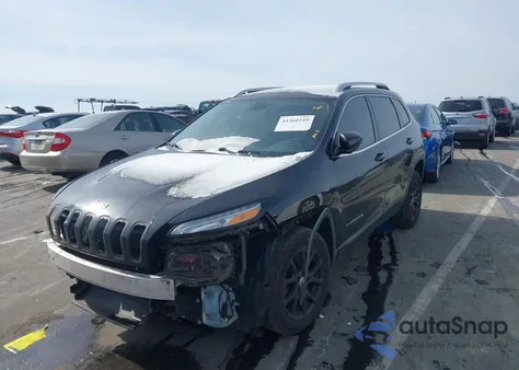 2016 Jeep Cherokee Latitude z USA, uszkodzony, nr VIN 1C4PJLCB1GW376806